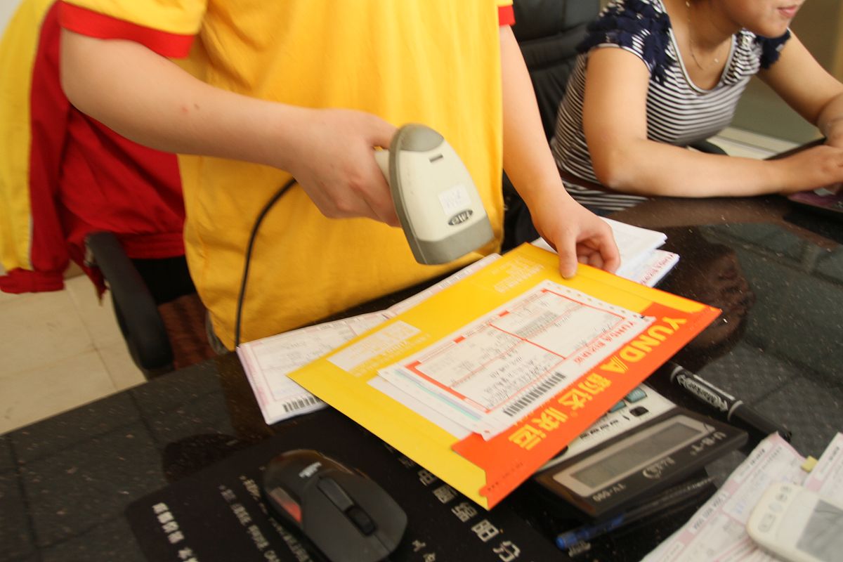 快递小哥社会保障现状调查：从就业到福利，关注群体权益