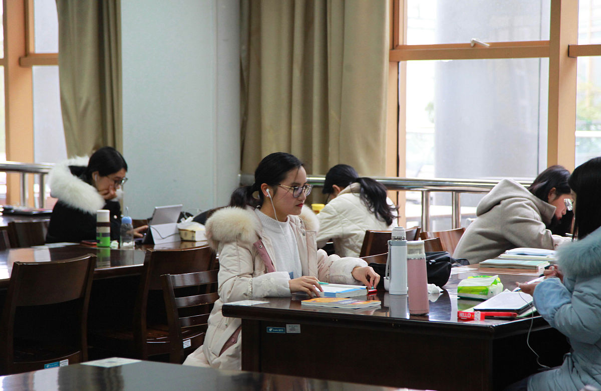 纳雍中等职业学校文秘及办公自动化专业招生 - 学习文秘和办公技能，开启你的职业生涯