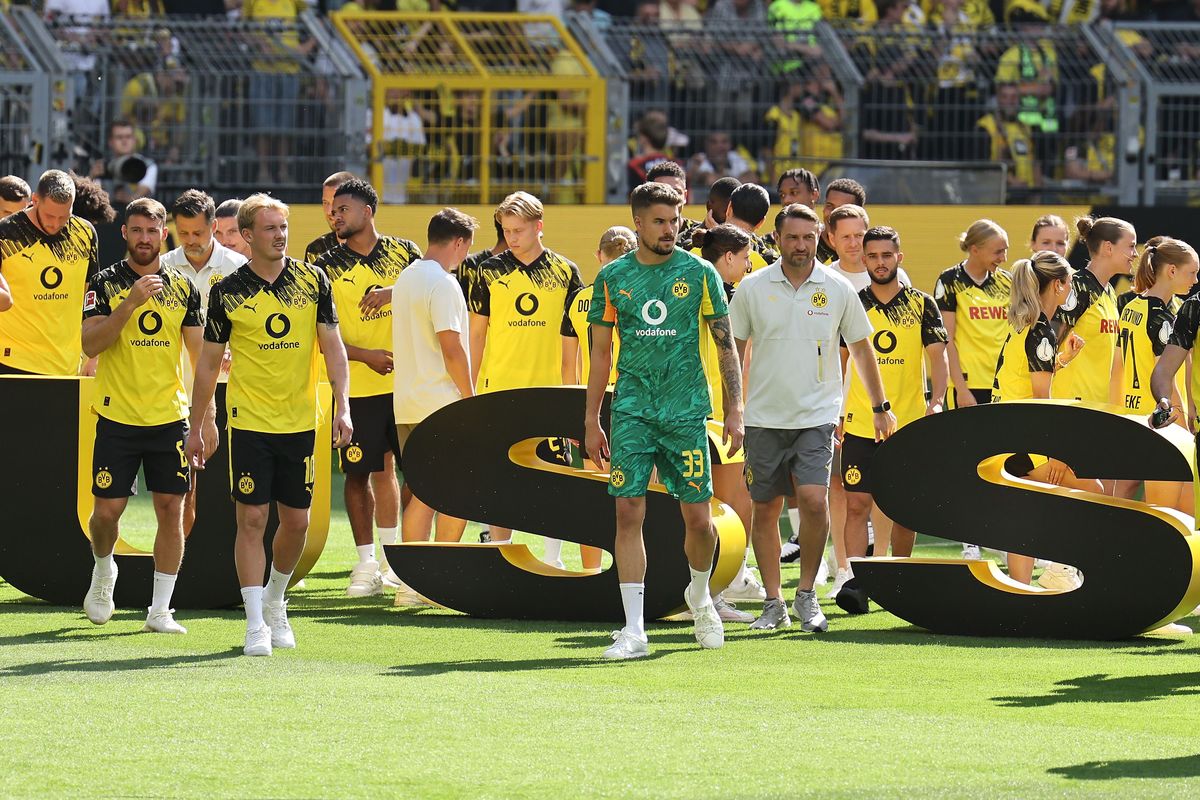 球员哈兰德目前效力于哪个俱乐部是不是曼彻斯特城不是多特蒙德