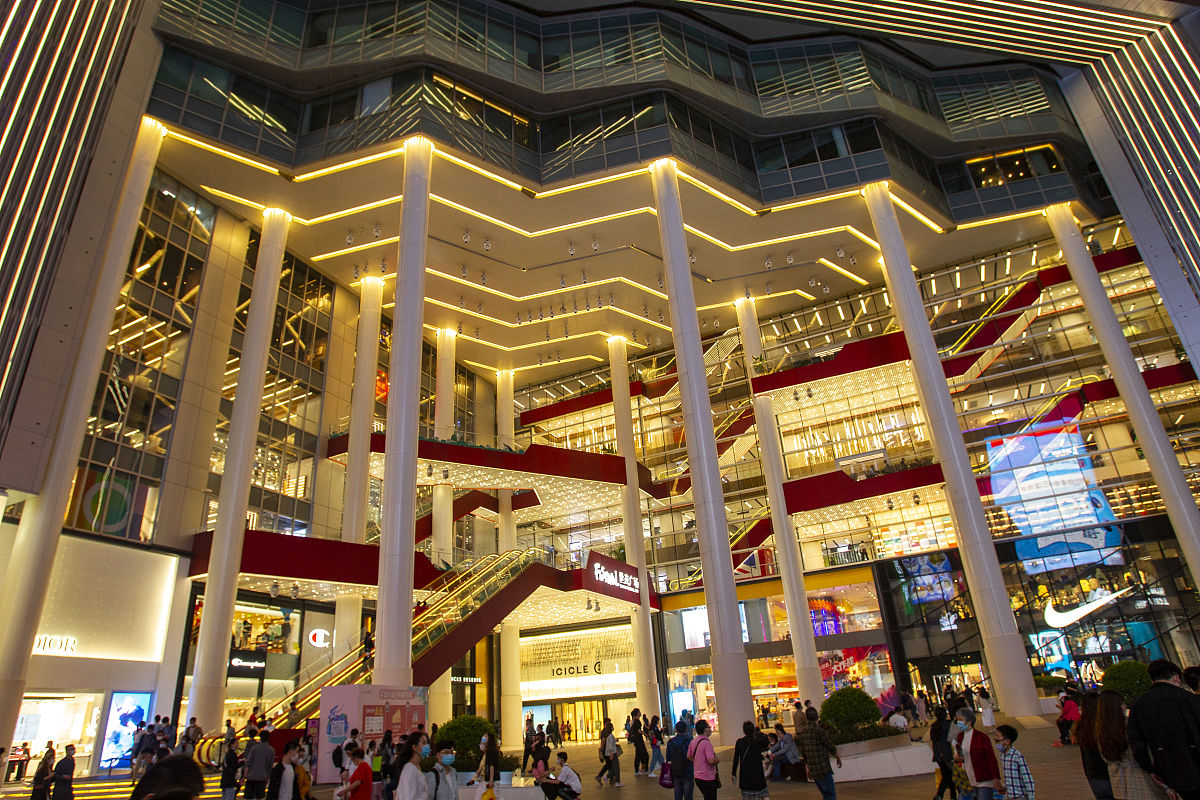 五一放假准备出去玩；一共7天时间考虑上海出发意向目的地有青岛、连云港、烟台等地能否帮我制定一套攻略