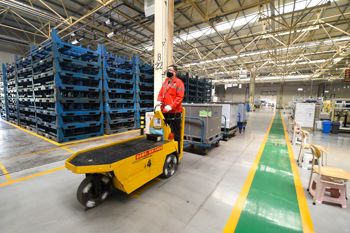 电动叉车在制造业的应用：提升效率和质量的利器
