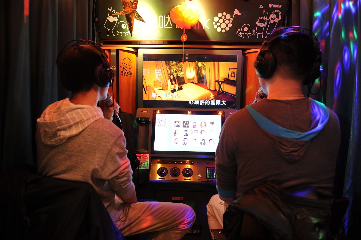 Sing-Box 是什么？卡拉OK机/包厢的功能与用途