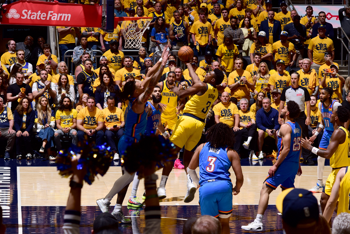 2023年10月16日NBA战报：湖人险胜凯尔特人，雄鹿力克火箭