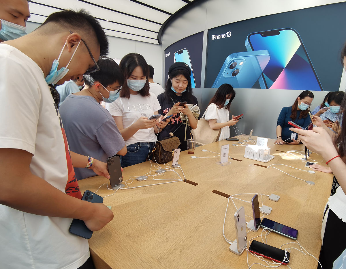 团队汇报展风采，创新合作赢未来