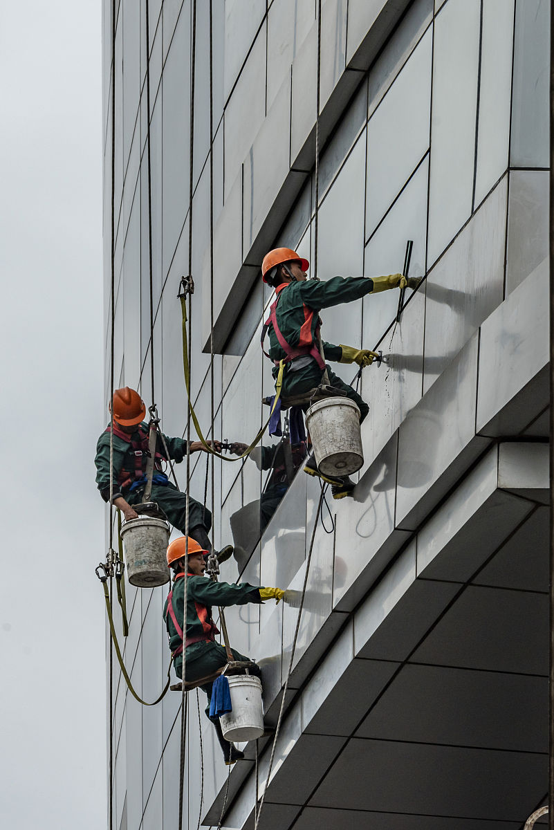 我如果不小心从50楼掉下去了怎么办？