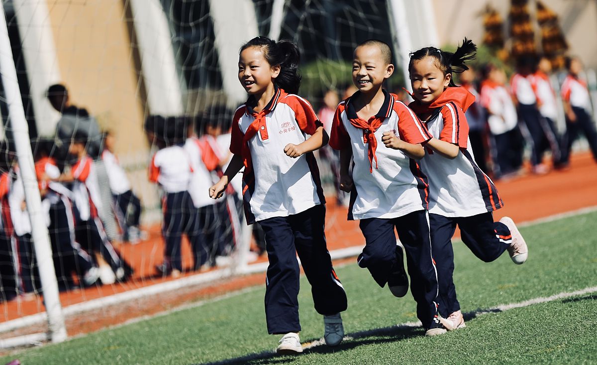 2018年9月27日,安徽滁州,凤阳县小岗村.孩子们在学校活动.