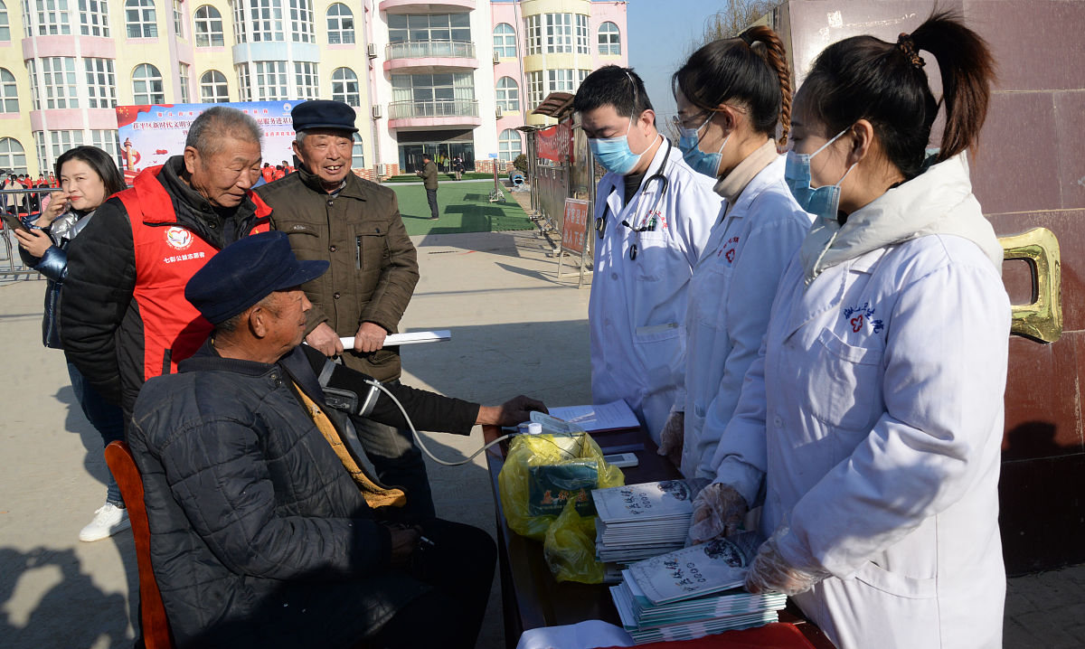 暑假社会实践：卫生院志愿者活动总结 - 1500字范文