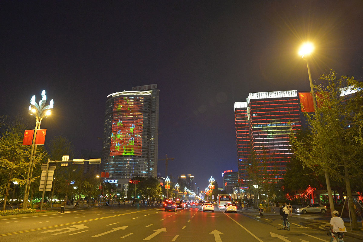 2019年9月25日,成都市,锦江节点的灯光秀.(如需下载使用,请务必署名:
