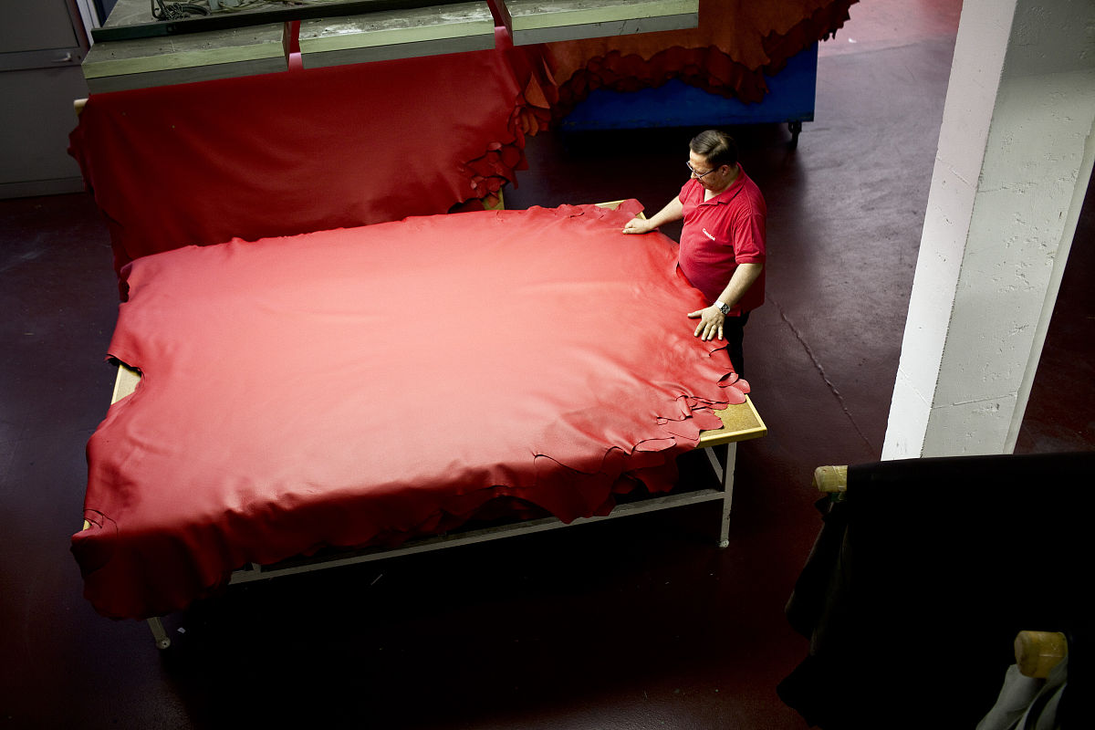 当地时间2011年7月13日,意大利meda,卡西纳(cassina)家具厂.cassina作