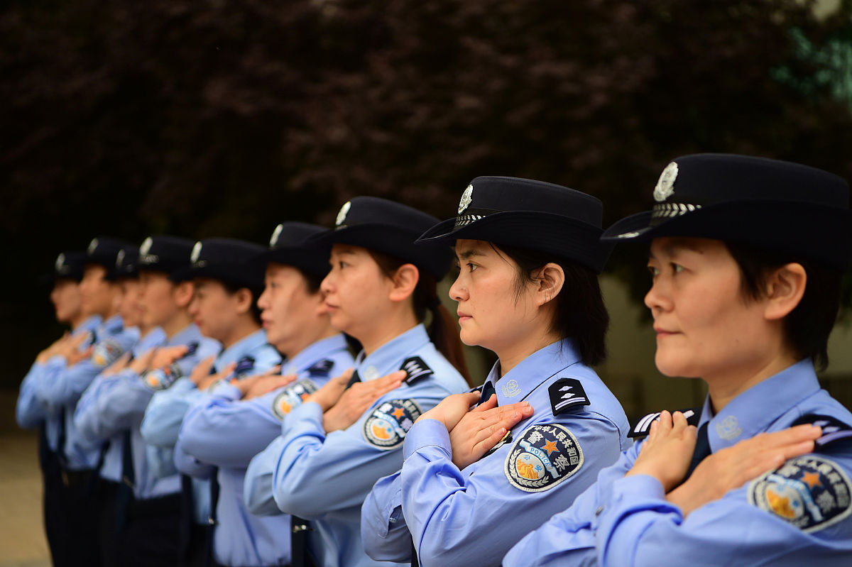 警察和护士结婚合适吗？ - 揭秘职业背后的爱情真相