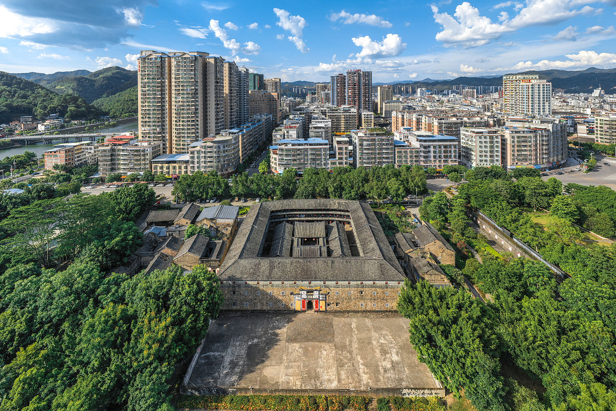 2020年7月21日,广东省梅州市,大埔泰安楼围龙屋航拍.