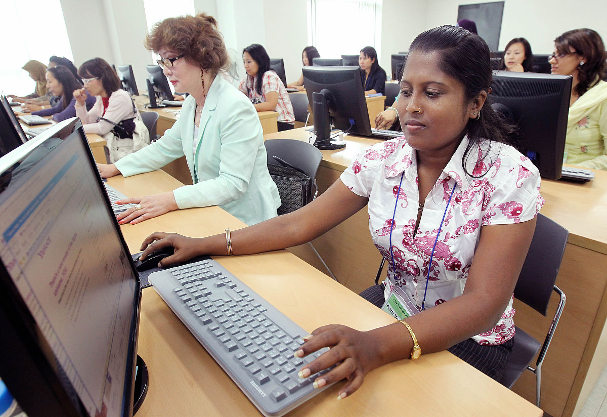 赣州理工学校电子商务专业课程内容详解：网站建设、数据分析、物流