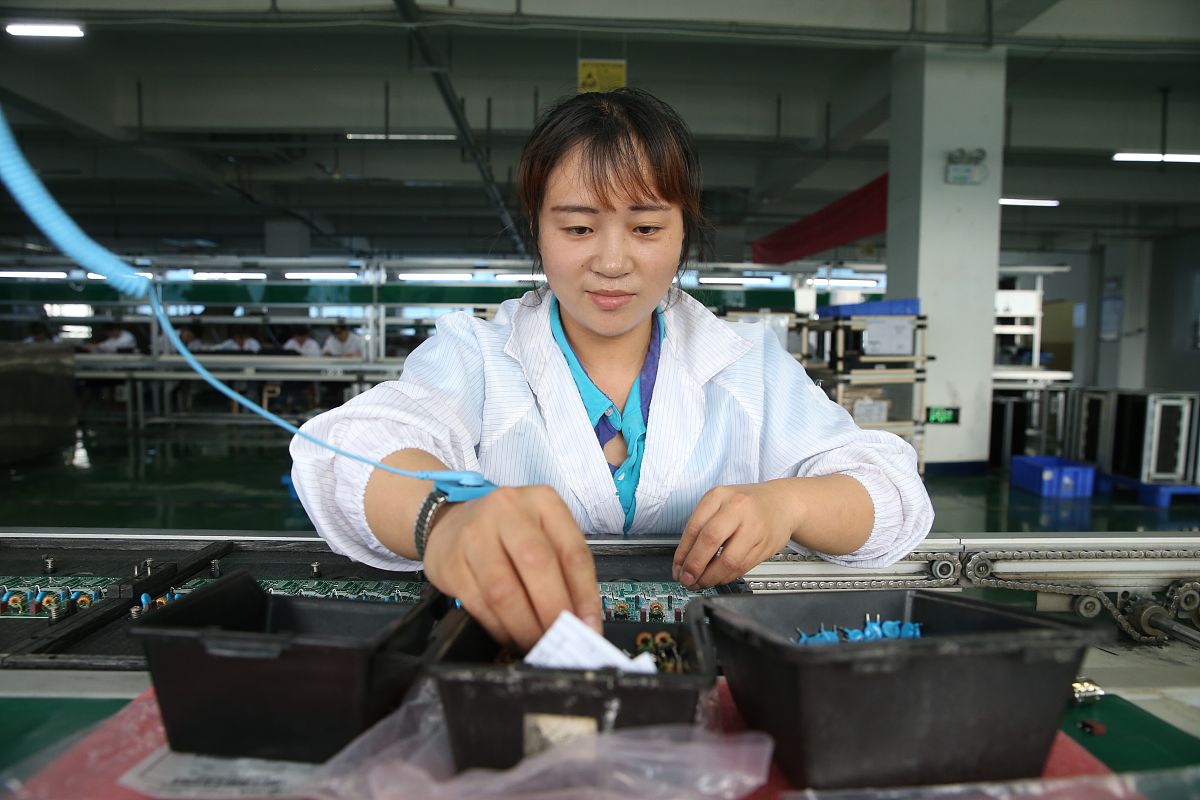 四川省工业设备安装技工学校女生适合的专业有哪些？