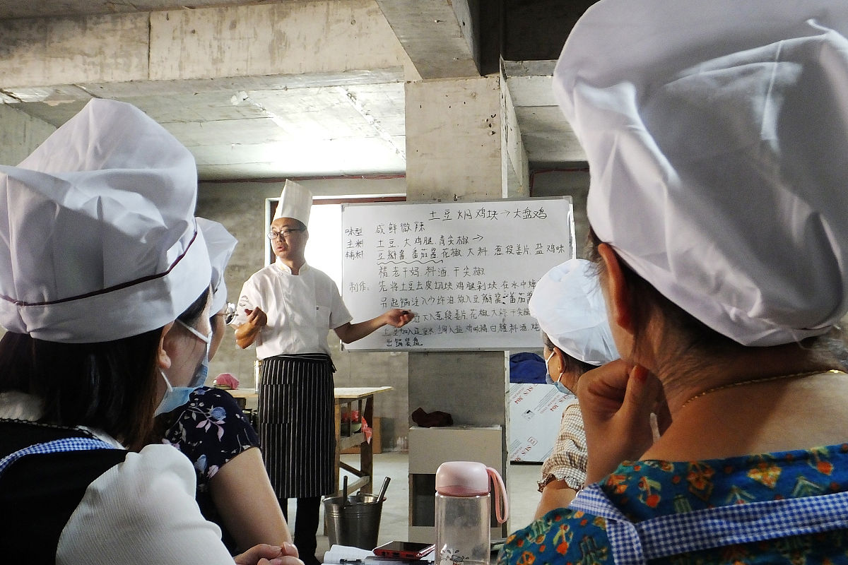 山西经贸职业学院会计信息管理专业就业前景分析 - 薪资、发展方向