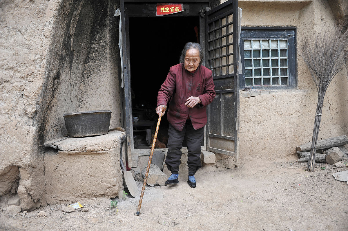 针对乡村空巢老人、留守儿童、人才流失的下一步研究设想