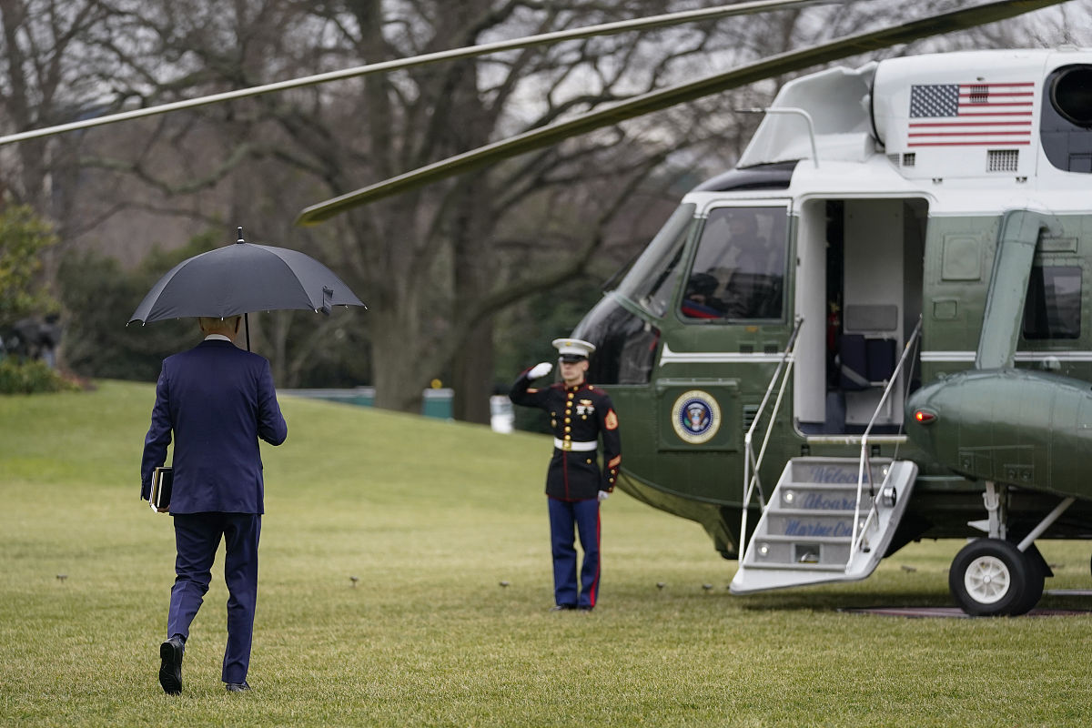 四川开设行政管理专业的中专中职学校有哪些