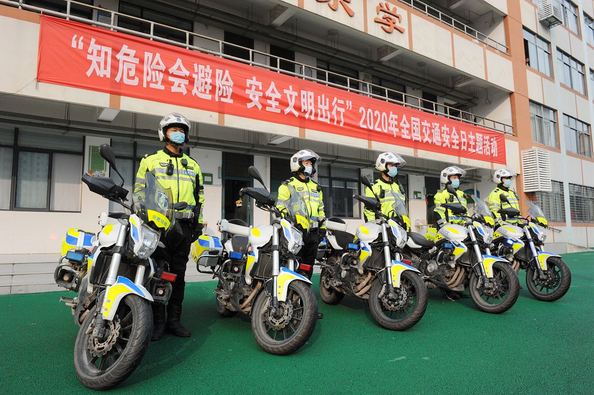 为什么说电大中专是报考二建必备？