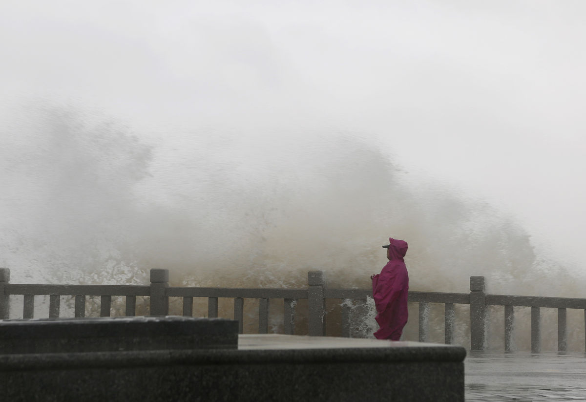 台风'杜苏芮'登陆浙江，本周天气复杂，防范措施须知