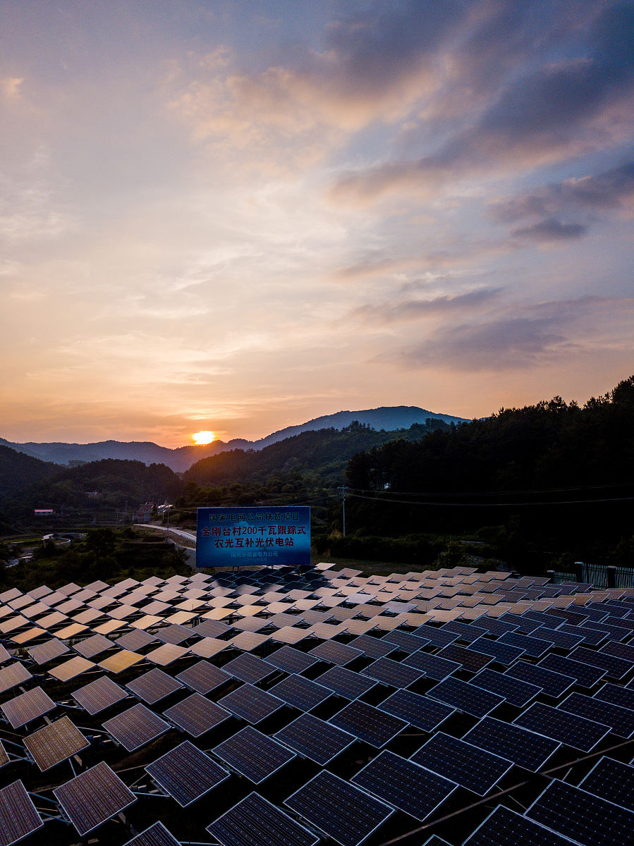 200千瓦三相四线用多大电缆？详细计算方法及选择建议