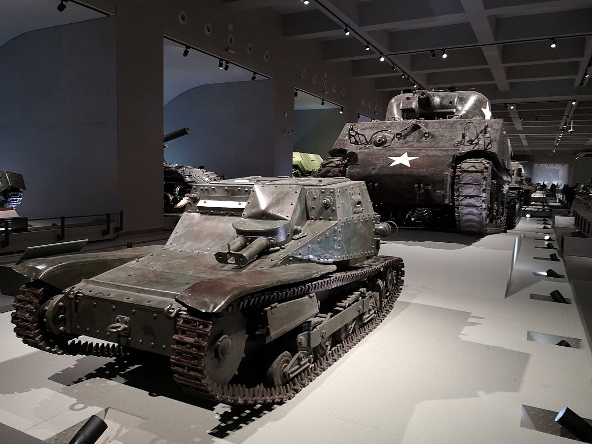 现代坦克装甲防护系统：提升战场生存能力