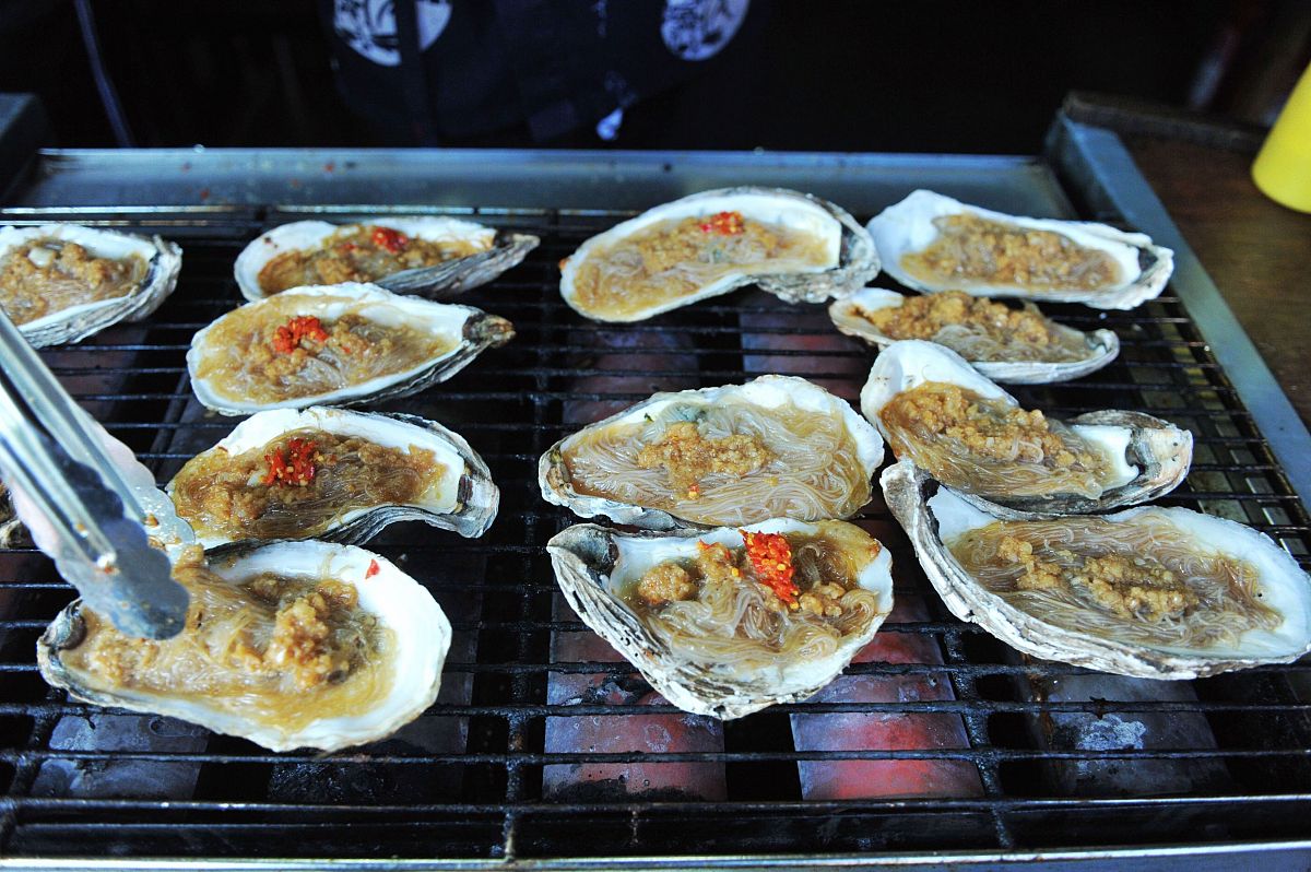 写一篇烧烤生蚝的评价