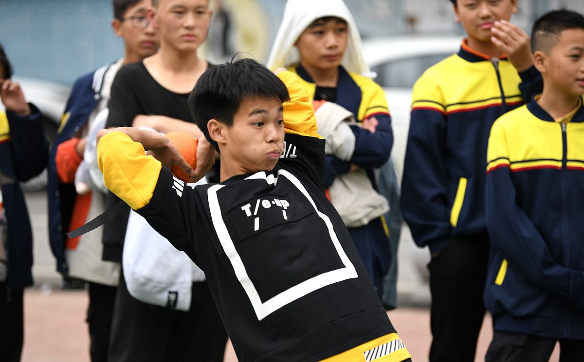 竞选文体委员演讲稿：让校园文体活动更精彩