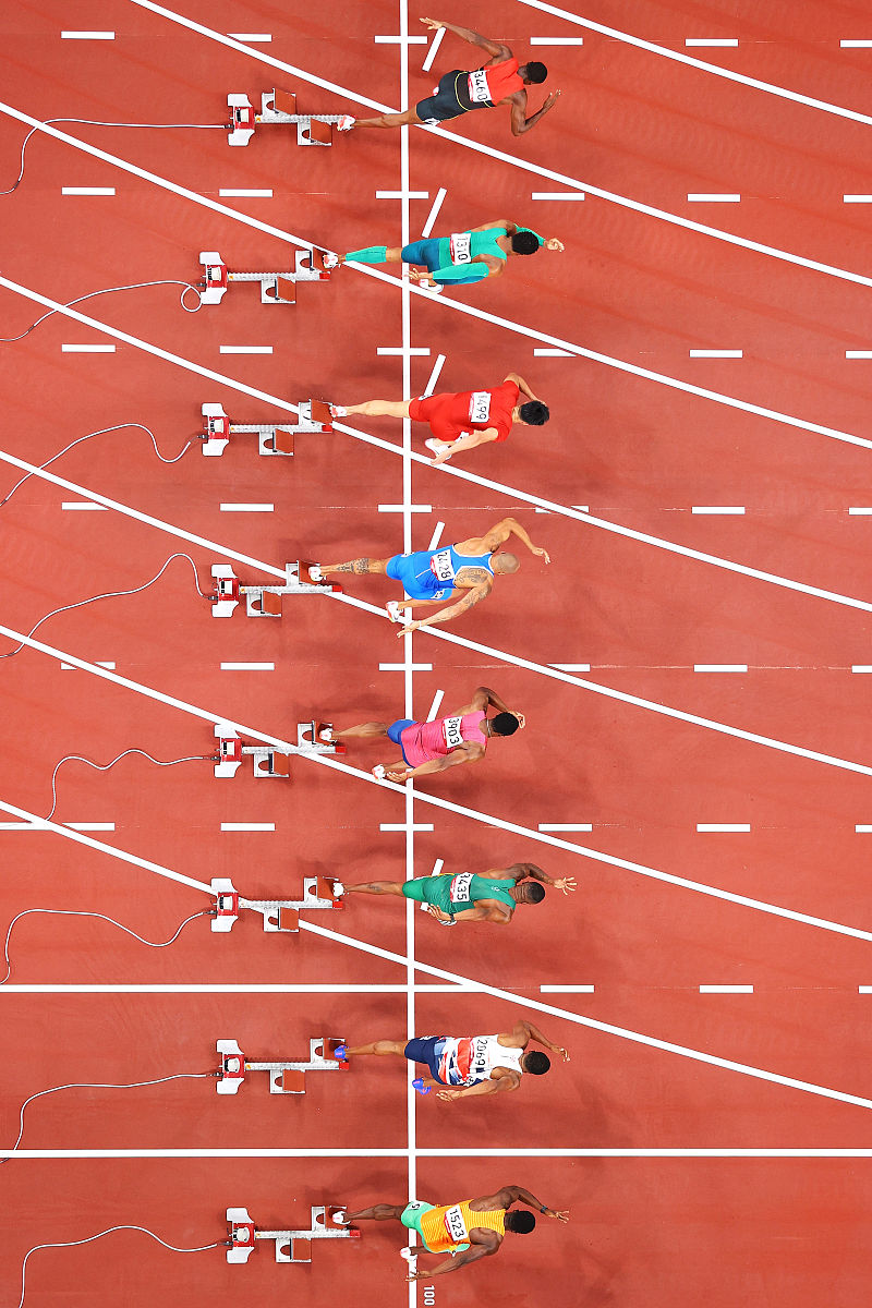 羽毛球的边线是怎么看的