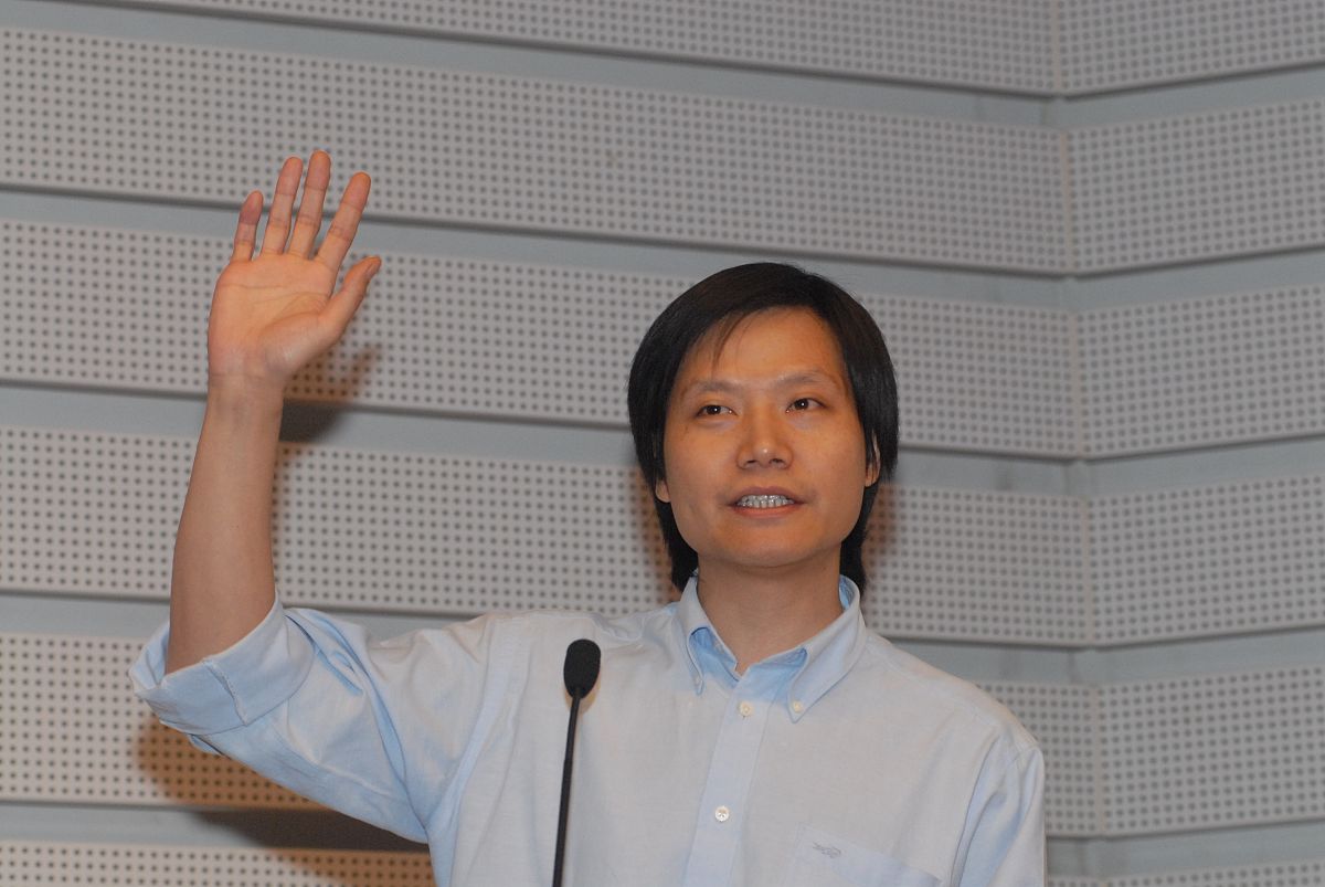 2006年5月15日晚上,雷军在北京清华大学做了国产软件现状的演讲,现场