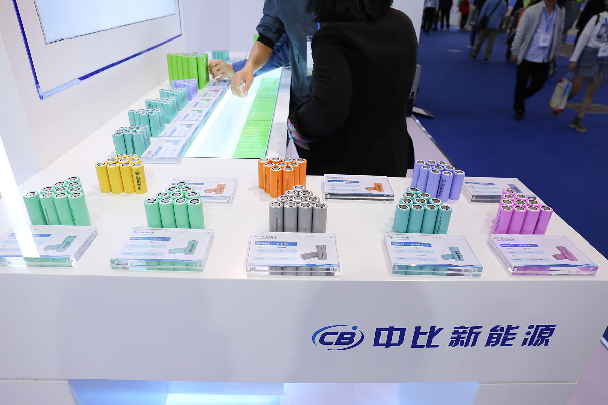 我是一家来自日本的针对科研市场的生物试剂厂家请帮我设计一个活动