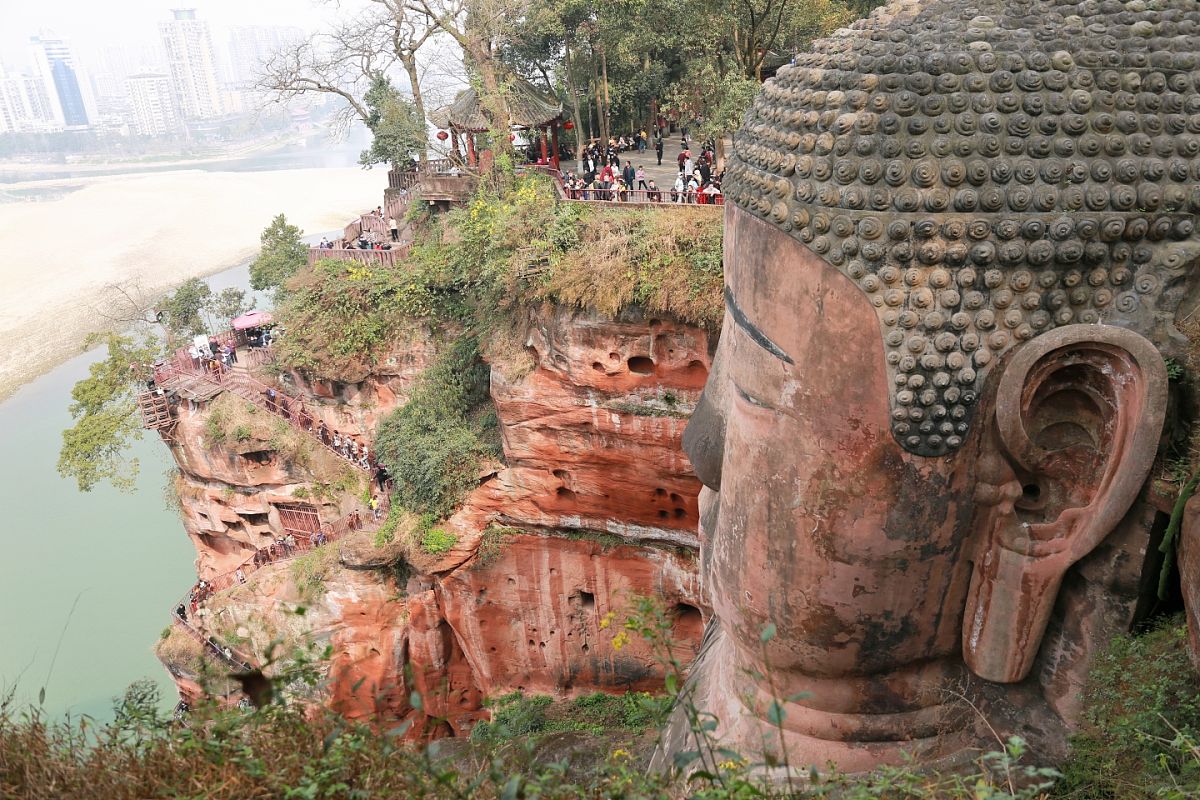 乐山一职中2021年招生专业：机电、建筑、汽车、旅游等多个领域