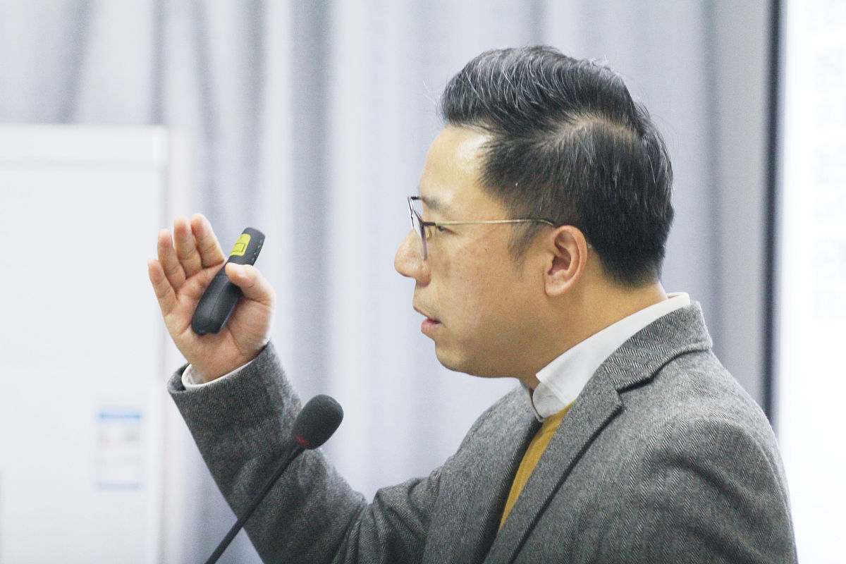 如何不断提升政治判断力