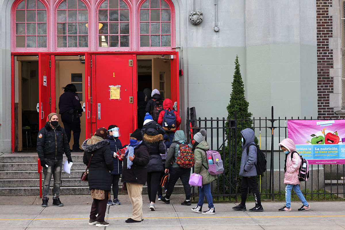 纽约小学放学时间表 - 下午3点至4点