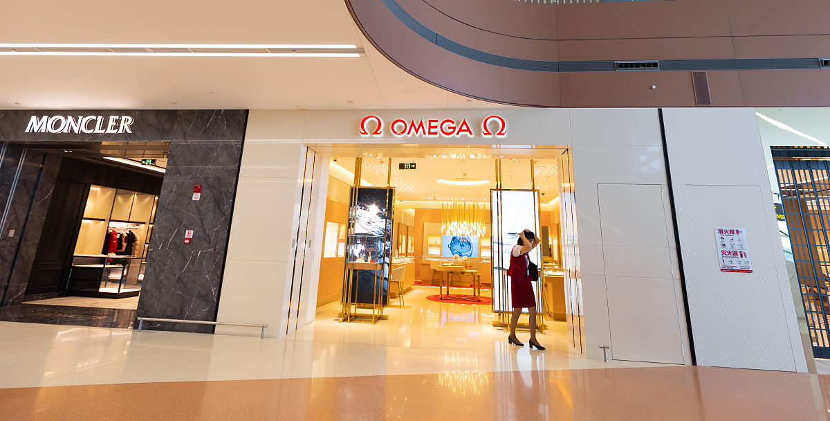 昆明航空学校报名中心位置：昆明长水国际机场T2航站楼三楼