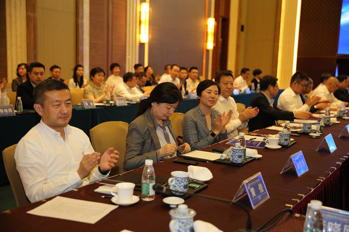 2023年10月销售中心作战厅会议总裁讲话解读：寒冬生存之道