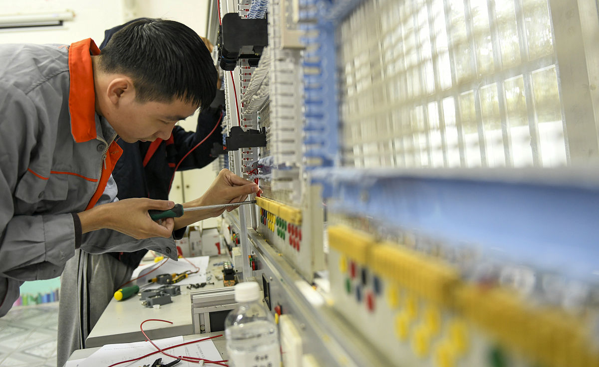 山西工贸学校2023年招生办电话是多少 好不好