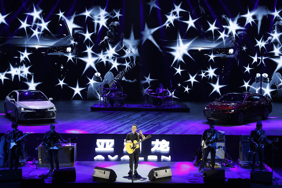2019年3月22日,天津,一汽丰田全新车型亚洲龙正式上市,新车共提供两种