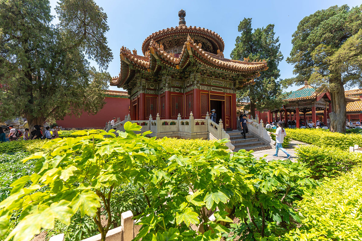 The Summer Palace is a good place to go s__