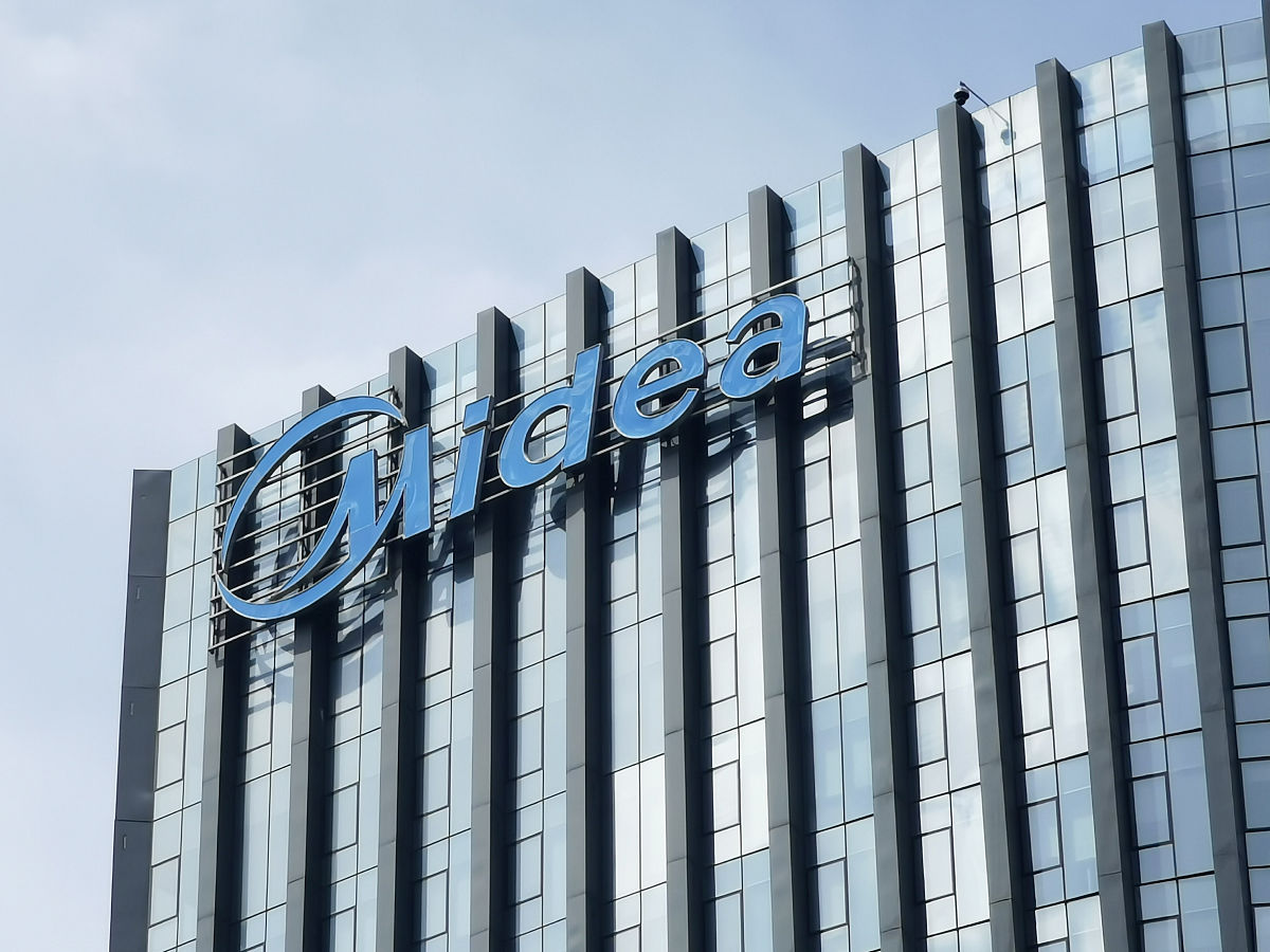 沙特哪个通讯公司好