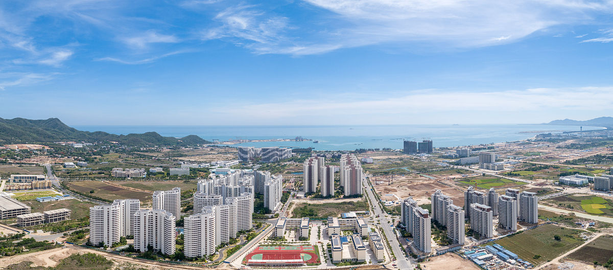 2020年5月30日,俯瞰加速建设中的海南省三亚市崖州湾科技城.