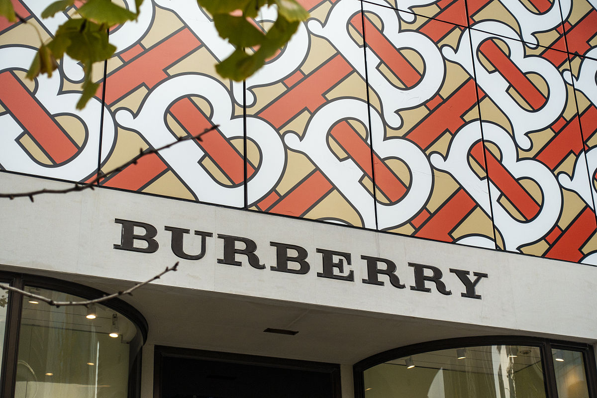 Burberry's 'BURBERRY Streets' Takes Over Global Cities with Immersive Experiences