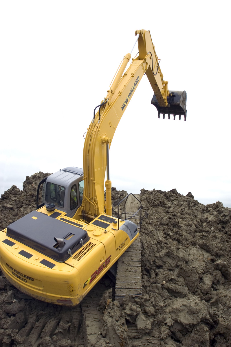 挖掘机图片：各种挖掘机照片搜索关键词