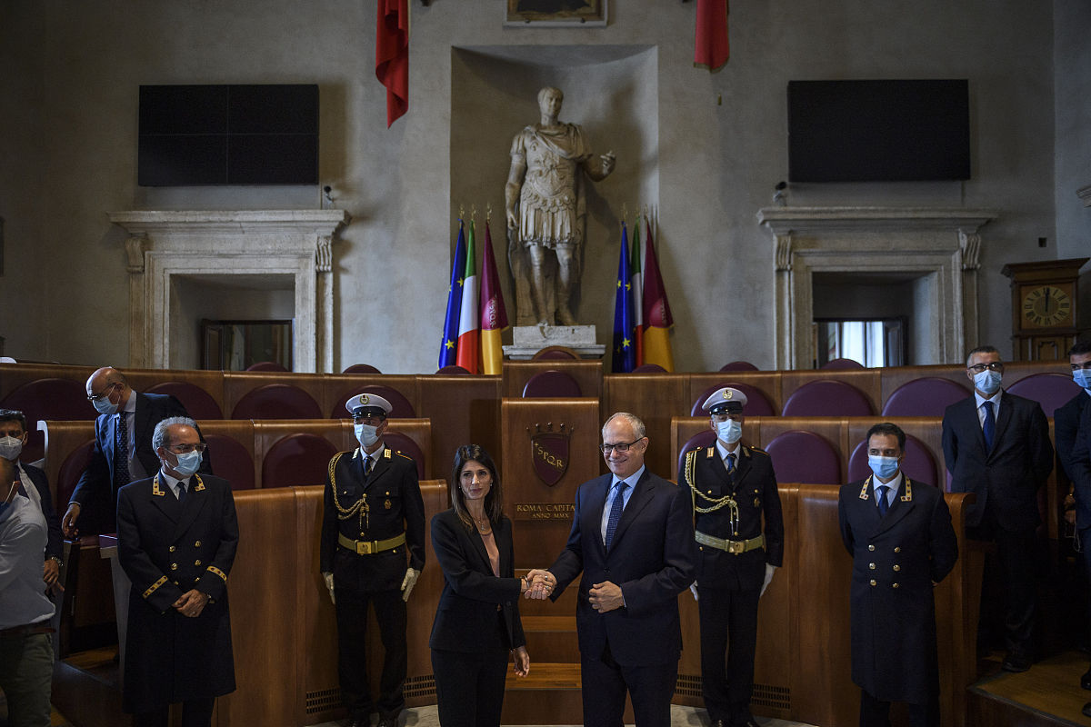 资料发放岗位准备工作交接