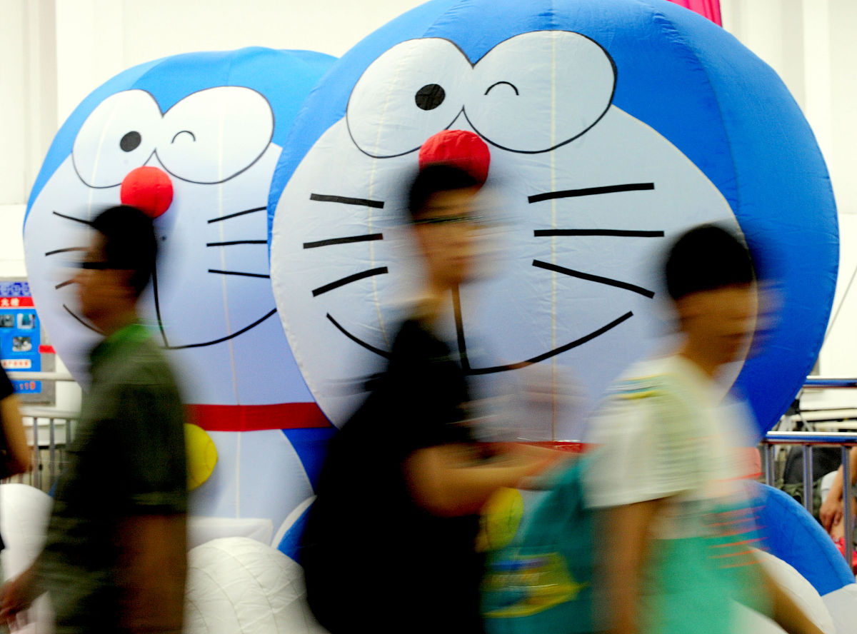 用拟声词描述哆啦A梦走路