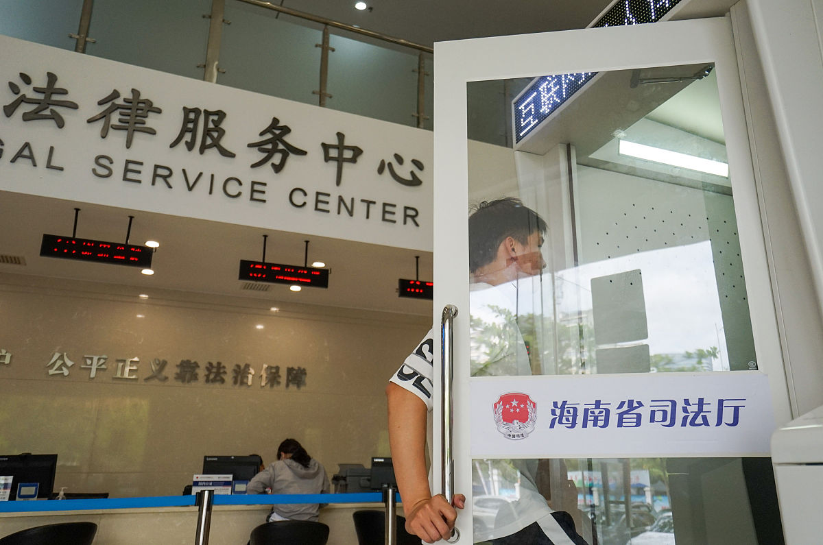 创新发展“政务+法务”模式，用法治力量化解群众困境，提升政务服务质量