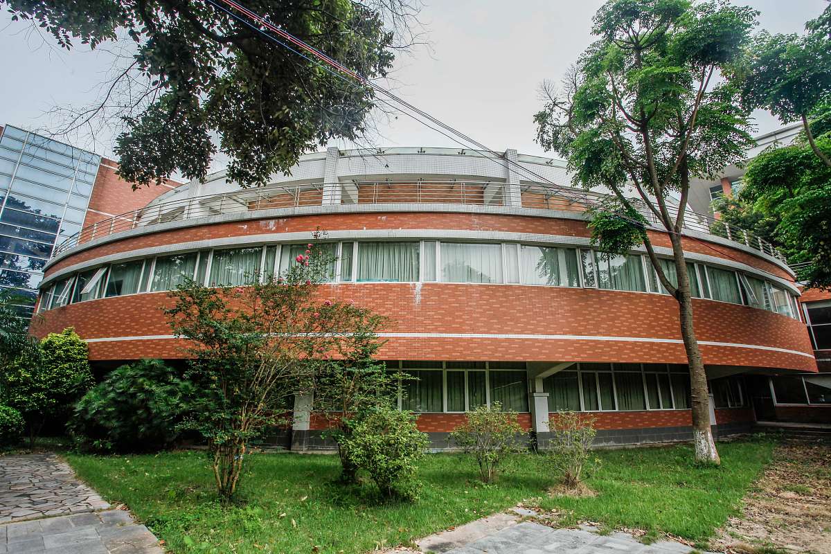 贵阳市五年一贯制高职用发散性