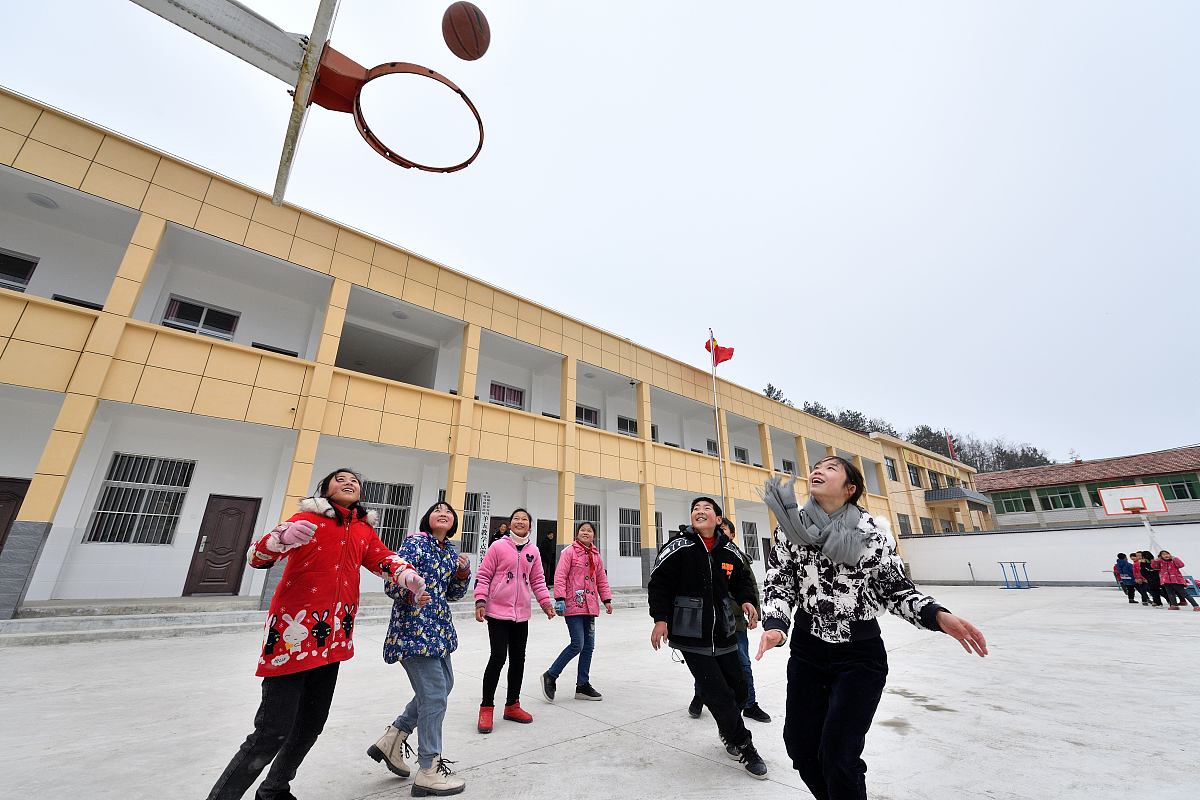 西城区体育局服务居民：设施、活动、培训、健身、咨询