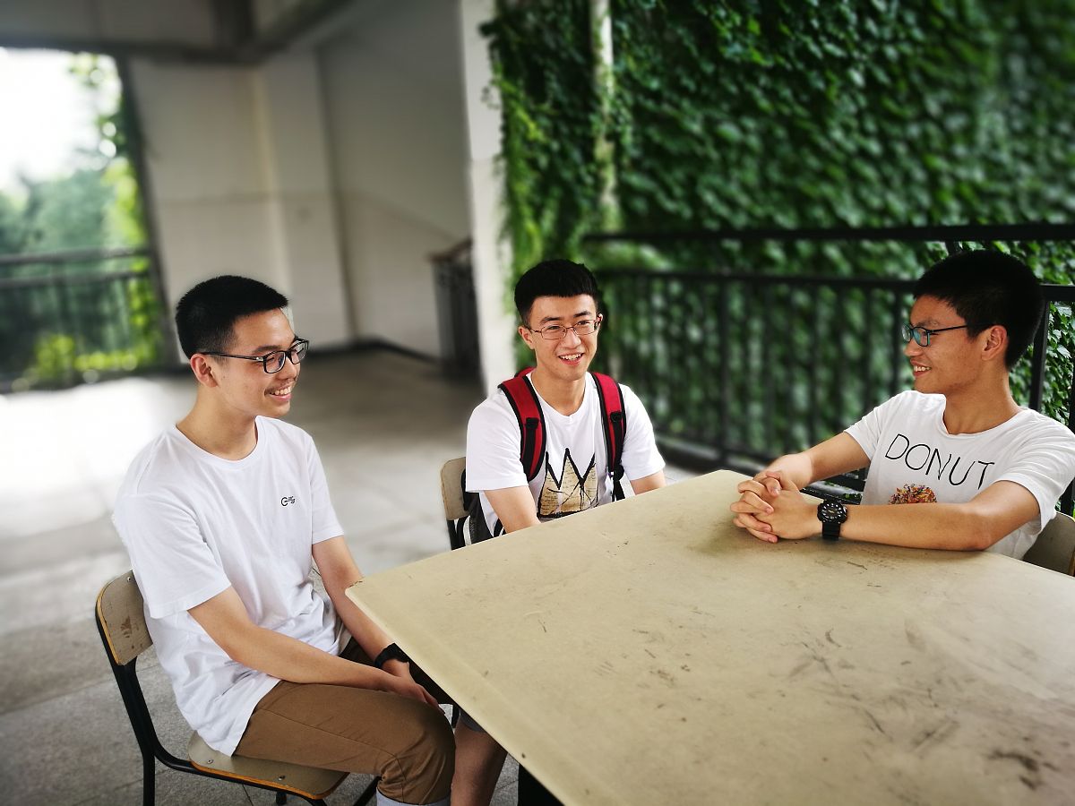 新校园，新同学：探索无限可能，开启精彩人生