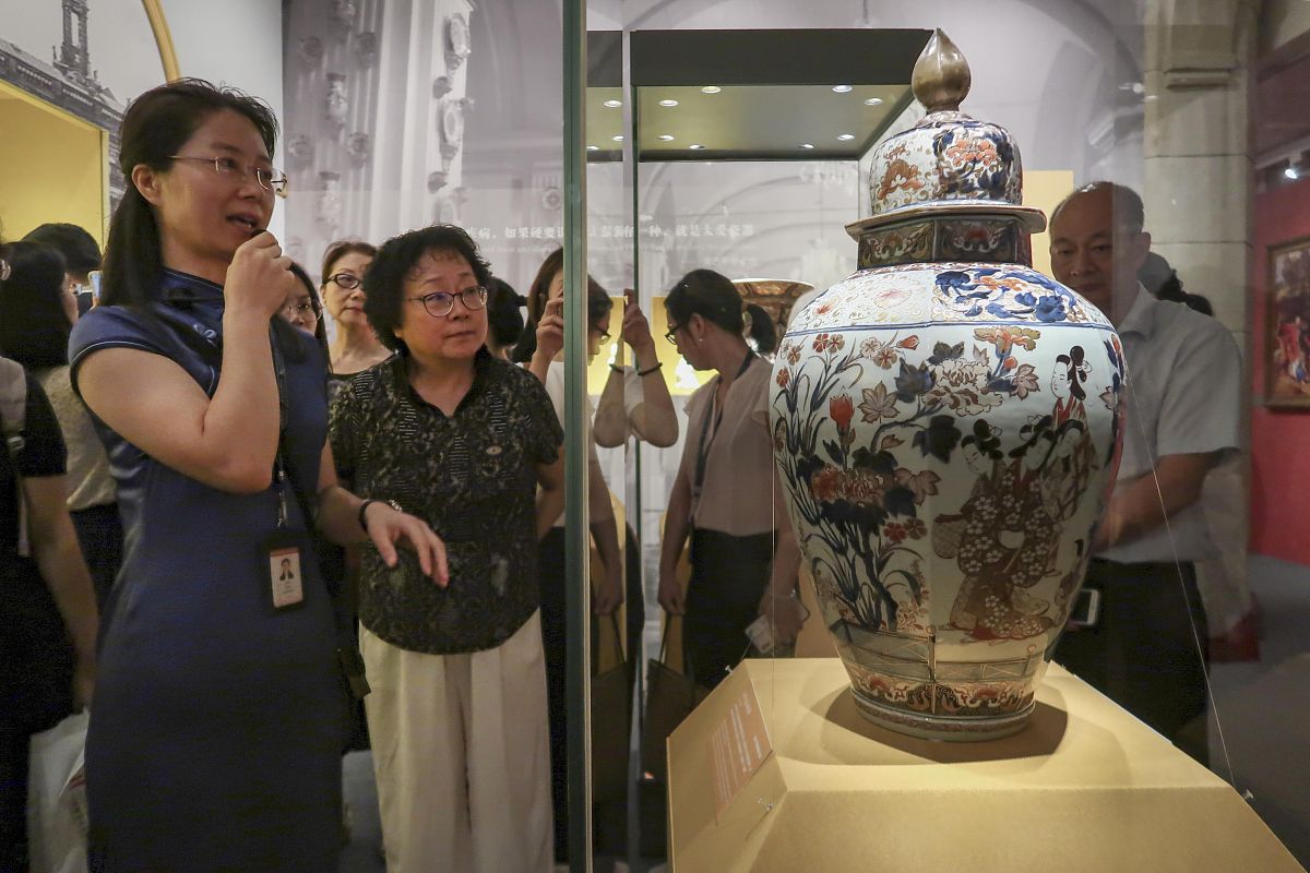 2019年7月25日,上海,《白色金子东西瓷都——从景德镇到梅森瓷器大展