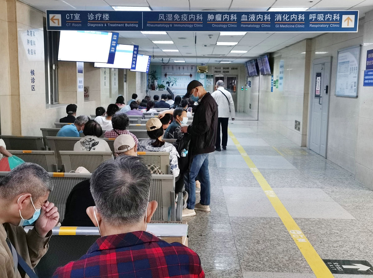 呼吸性碱中毒：病因、症状和治疗