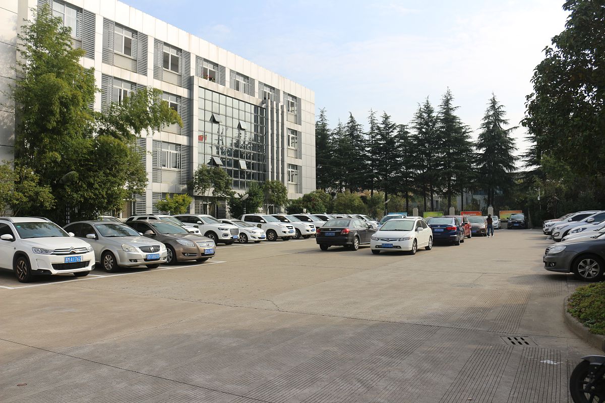 云南城市建设职业学院的新能源汽车运用与维修专业怎么样？